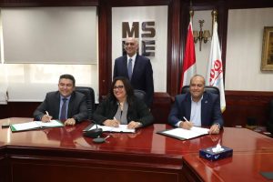 جهاز تنمية المشروعات يوقع عقدي تمويل جديدين مع شركة أمان بإجمالي 160 مليون جنيه منهم 60 مليون جنيه لمشروعات المرأة