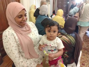 بالصور: سيدات الوفد ينفجرن غضباً ويعلن المبيت بالاعتصام حتى تنفيذ مطالبهم 