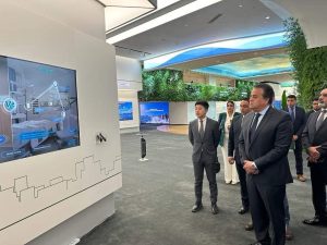 وزير الصحة يزور مركز عمليات شركة هواوي بـ«الصين» لبحث التعاون في مجال التحول الرقمي بالرعاية الصحية