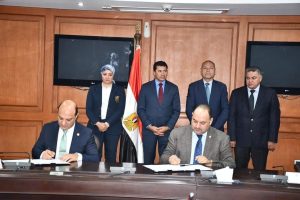 وزير الرياضة يشهد توقيع بروتوكول تعاون بين نادى النادى بشيراتون واتحاد الجمباز لتشغيل وتجهيز صالة الجمباز بالنادى