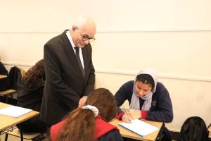 وزير التربية والتعليم يتفقد مدرسة النيل المصرية الدولية بالعبور لمتابعة انضباط سير العملية التعليمية 