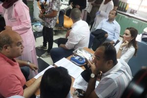 الجيزة تشارك في حملة التبرع بالدم للشعب الفلسطيني   