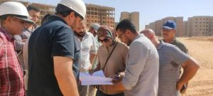 وزير الإسكان: إزالة التعدي واسترداد 30 ألف متر مربع أراض بالسويس الجديدة