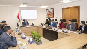 الدكتور سويلم يتابع موقف الدراسة المتكاملة لترعة السويس والجاري تنفيذها بالتعاون مع البنك الدولى