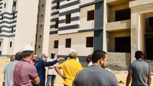 وزير الإسكان يتابع موقف تنفيذ 2064 وحدة سكنية بالمبادرة الرئاسية "سكن كل المصريين" بمدينة السويس الجديدة