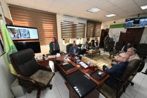 وزير الإسكان يعقد اجتماعا بمقر جهاز مدينة العاشر من رمضان لمتابعة وضع منظومة مياه الشرب بالمدينة