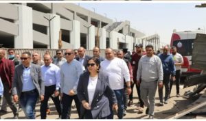 محافظ القاهرة يتفقد محيط موقف السلام الجديد قبل الافتتاح الرسمى