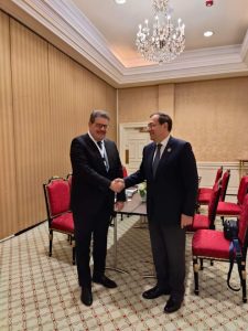 مباحثات مع وزير الطاقة اليمنى والأمين العام لمنظمة الدول المصدرة للغاز خلال مؤتمر الطاقة العربى