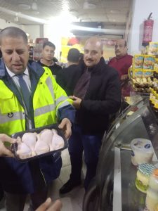 استمرار رفع تراكمات مياه الأمطار بالبحيرة  ومتابعة الأسواق