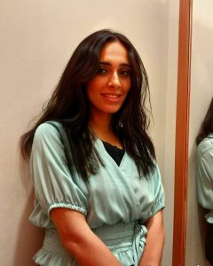 نهى اباظه تكتب  ومحدش فيها يمشينى