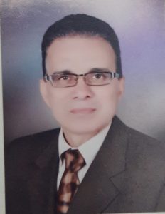 ٧ قرارات رصينة لتدعيم الأداء الطبي ..رئيس جامعة سوهاج يُعين ٧ قيادات للمستشفيات الجامعية 