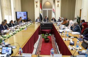 وزير الصحة: القيادة السياسية حريصة على توطين صناعة اللقاحات في مصر 