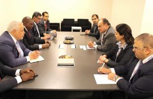 وزير التجارة والصناعة يبحث مع مفوض التنمية الاقتصادية والتجارة والصناعة والسياحة والتعدين بالاتحاد الأفريقي ملفات التعاون المشترك بين مصر والاتحاد